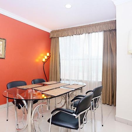 Capital O 45944 Club 7 Hotel Tiruvalla Esterno foto