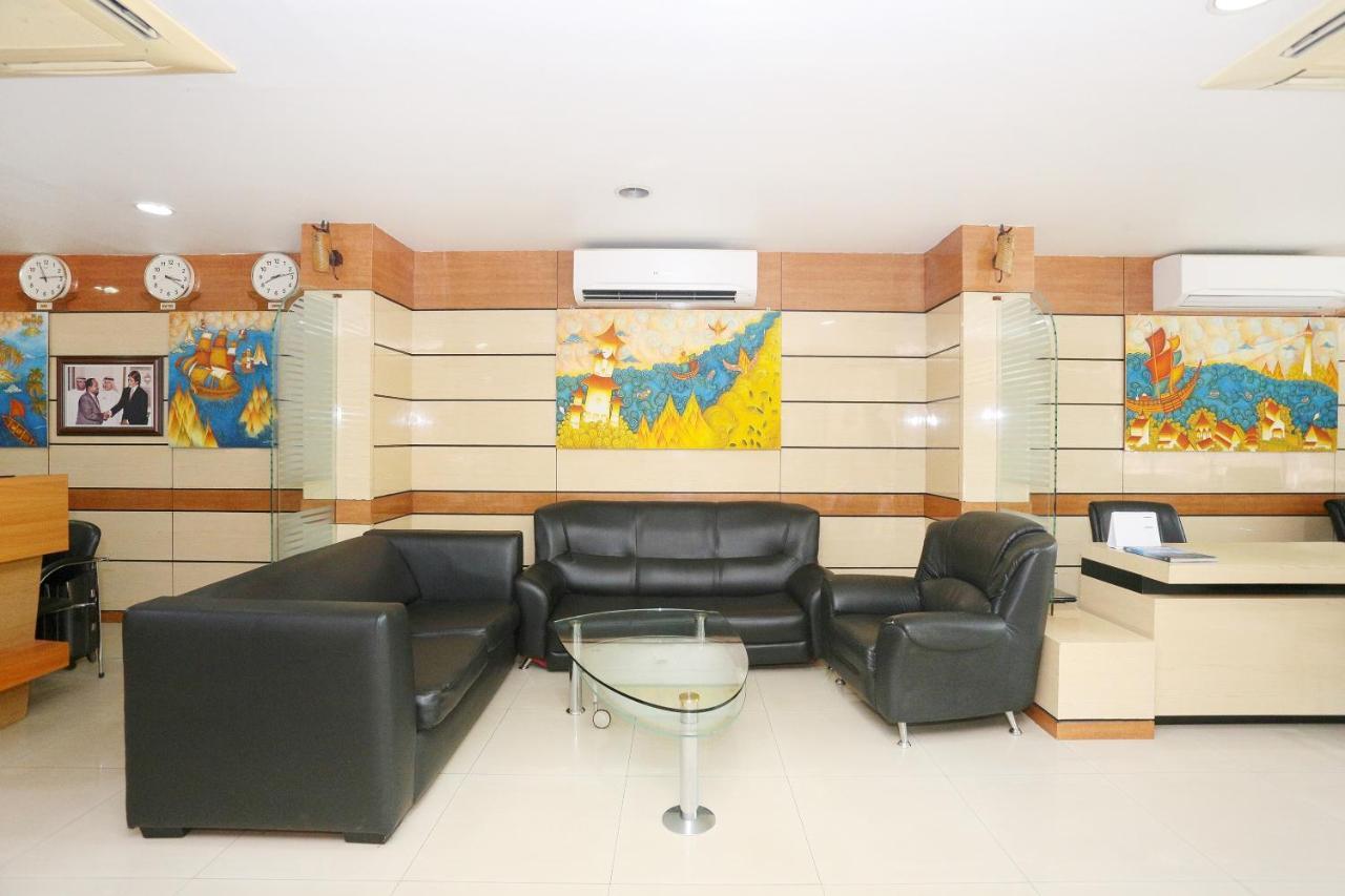 Capital O 45944 Club 7 Hotel Tiruvalla Esterno foto