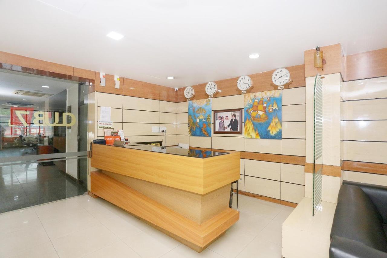 Capital O 45944 Club 7 Hotel Tiruvalla Esterno foto